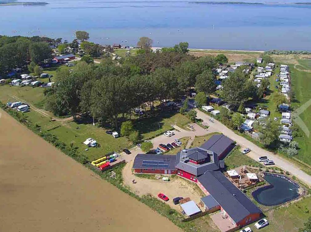 Hotel Ostseecamping Am Salzhaff Pepelow Exterior foto